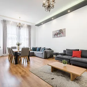 Real Zichy Budapest