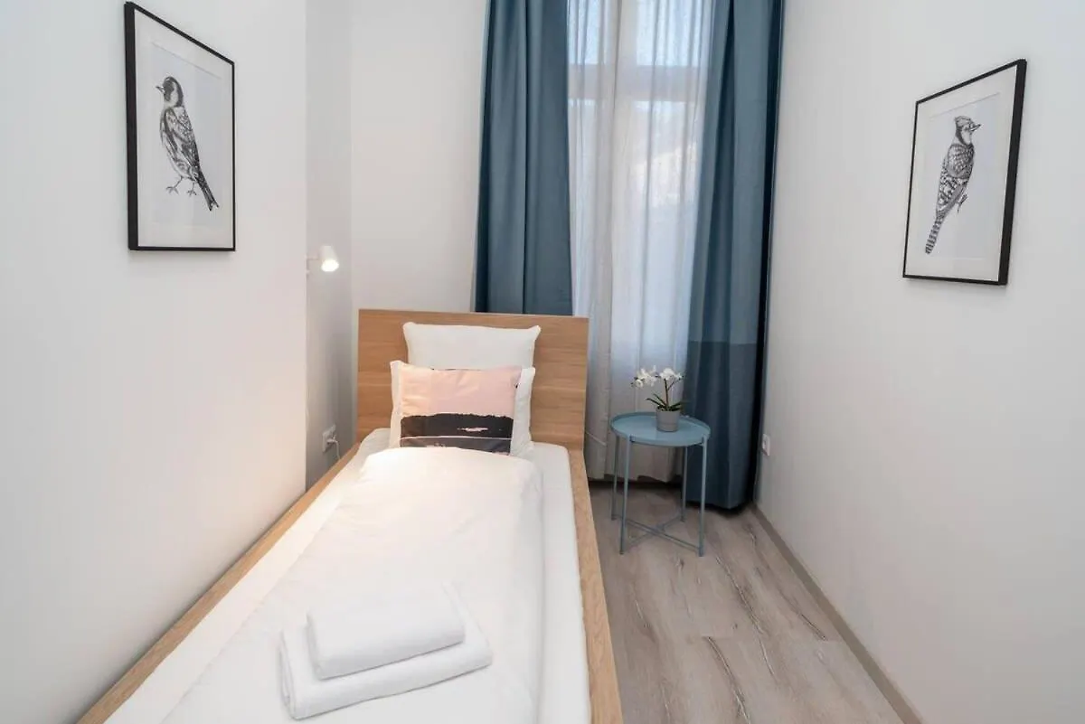 Very Central Extra Large Brand New Aircon Apartment Budapest