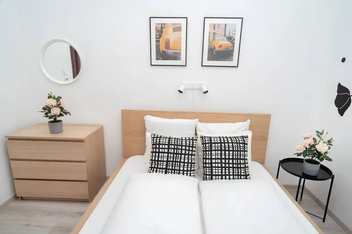 Very Central Extra Large Brand New Aircon Apartment Budapest