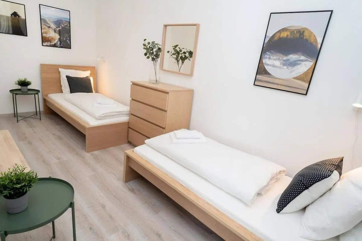Very Central Extra Large Brand New Aircon Apartment Budapest Hongrie
